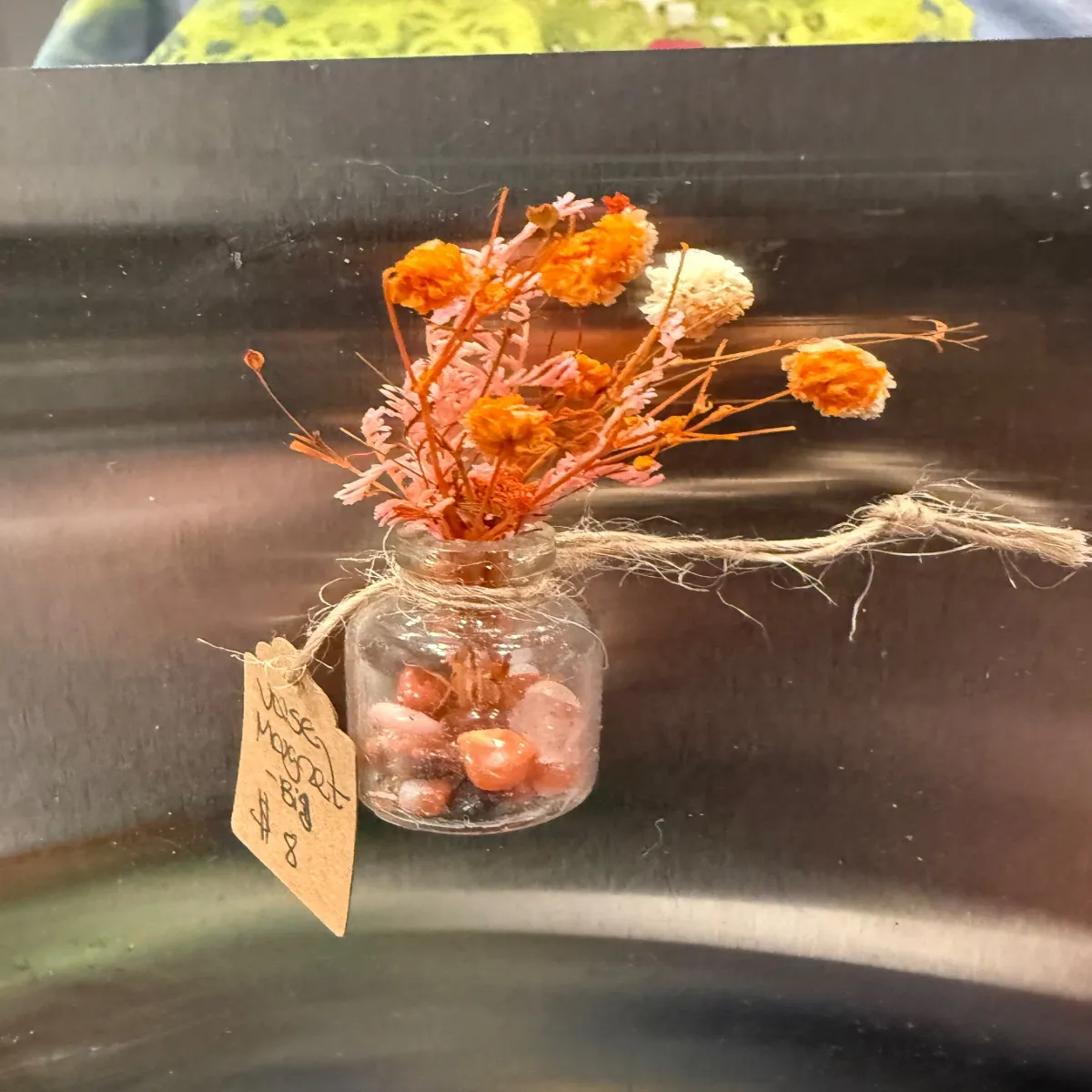 Vase Magnet 2 - Image 1