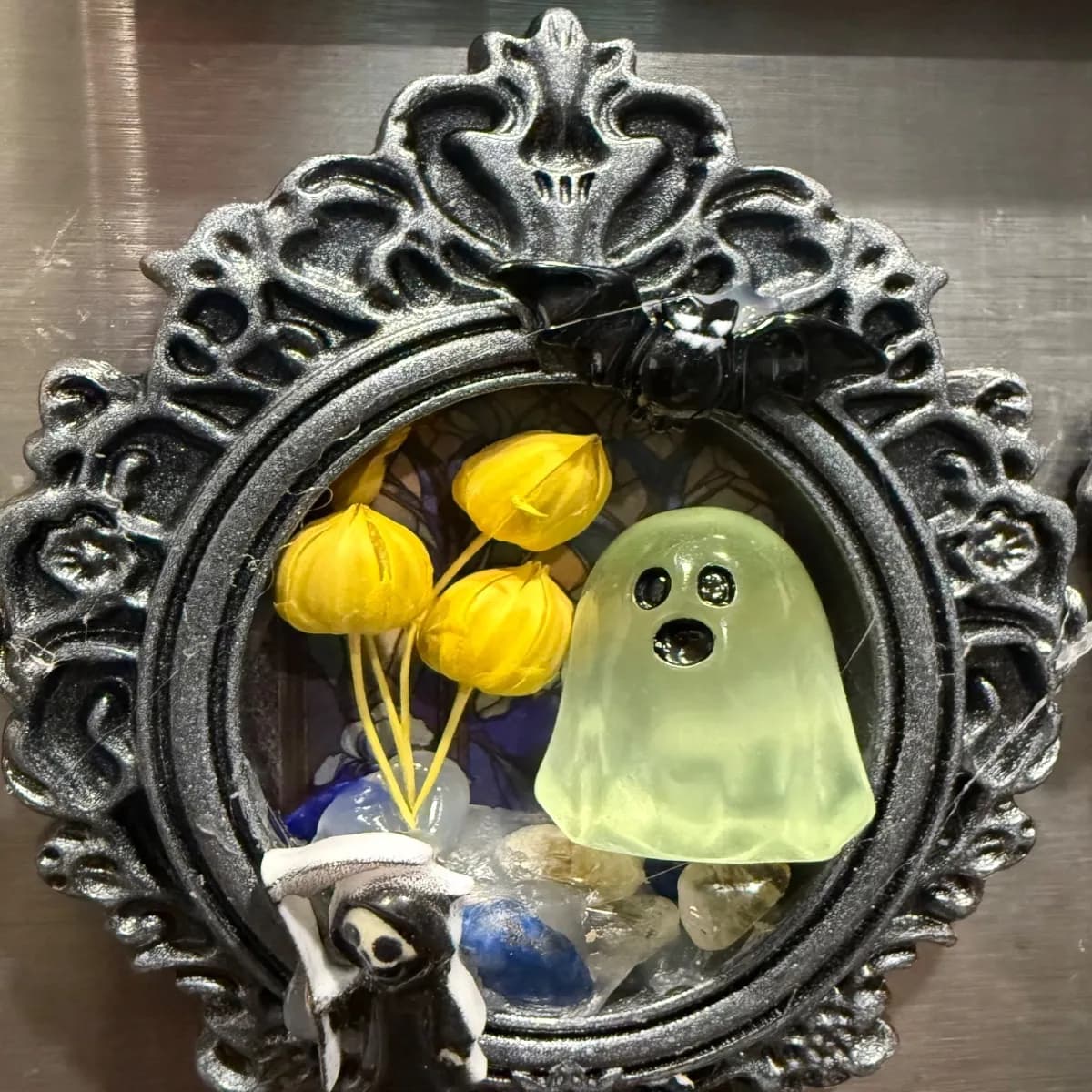 Ghostly Scene Magnet - Image 1
