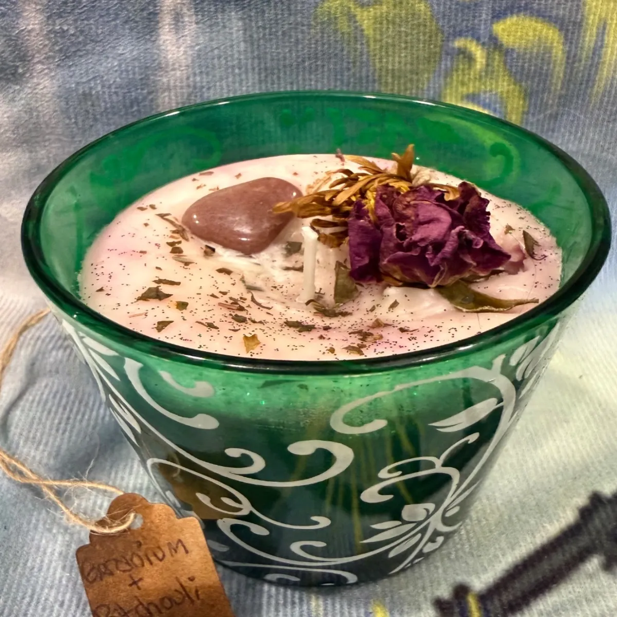 Geranium Patchouli Glass Candle - Image 1