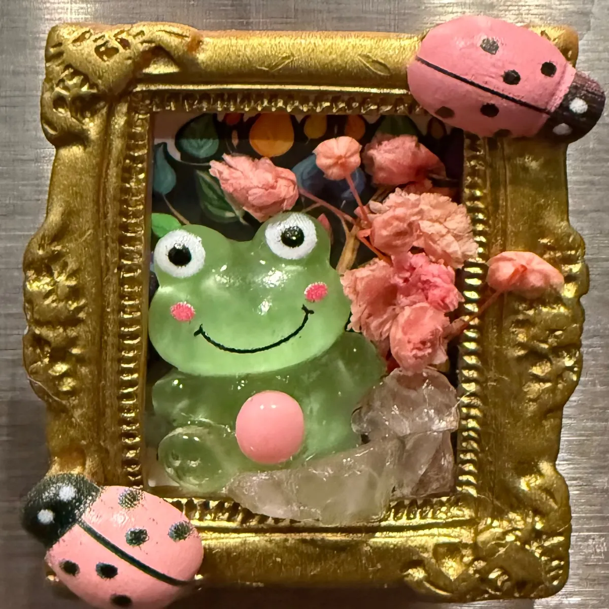 Frog Scene Magnet - Image 1