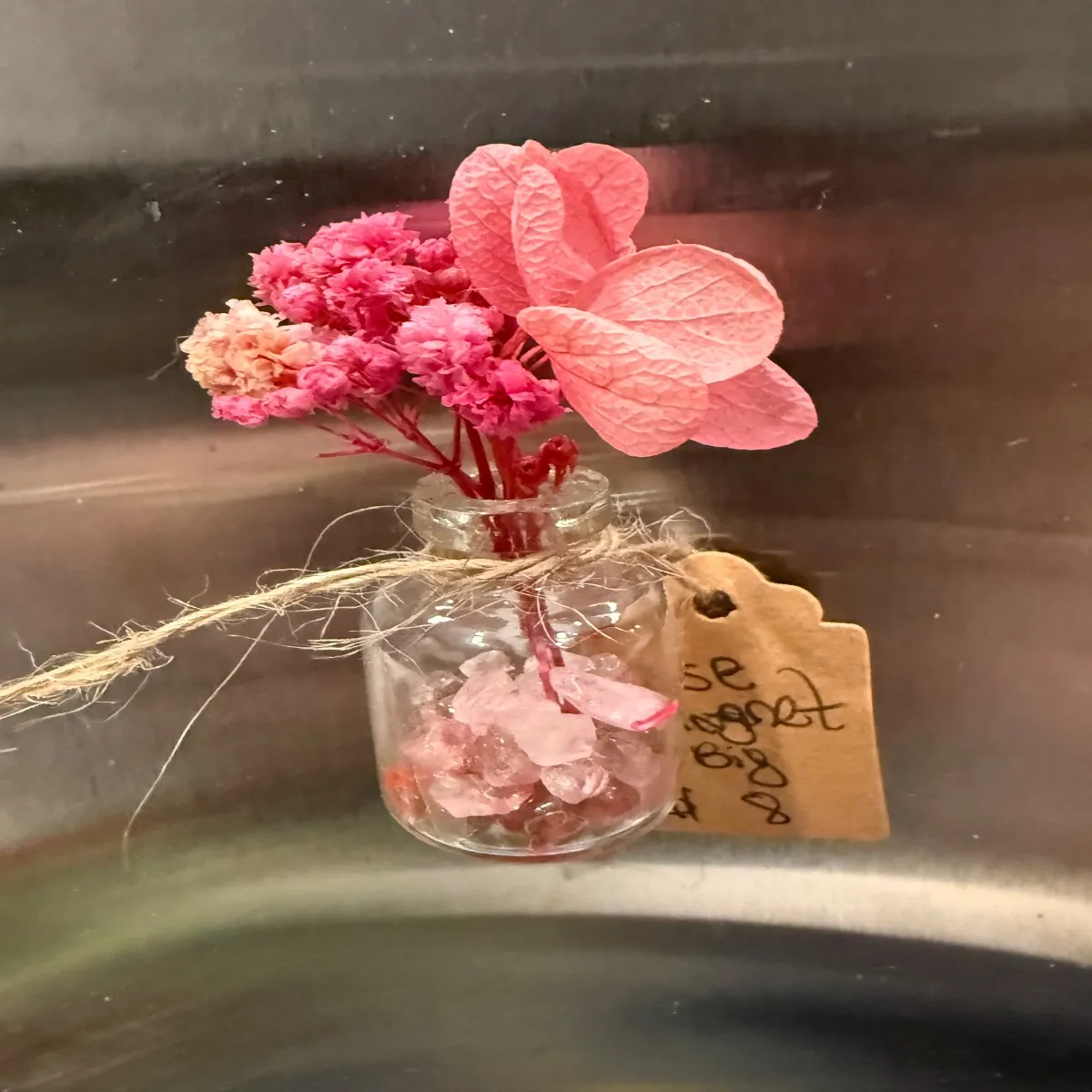 Vase Magnet 7 - Image 1