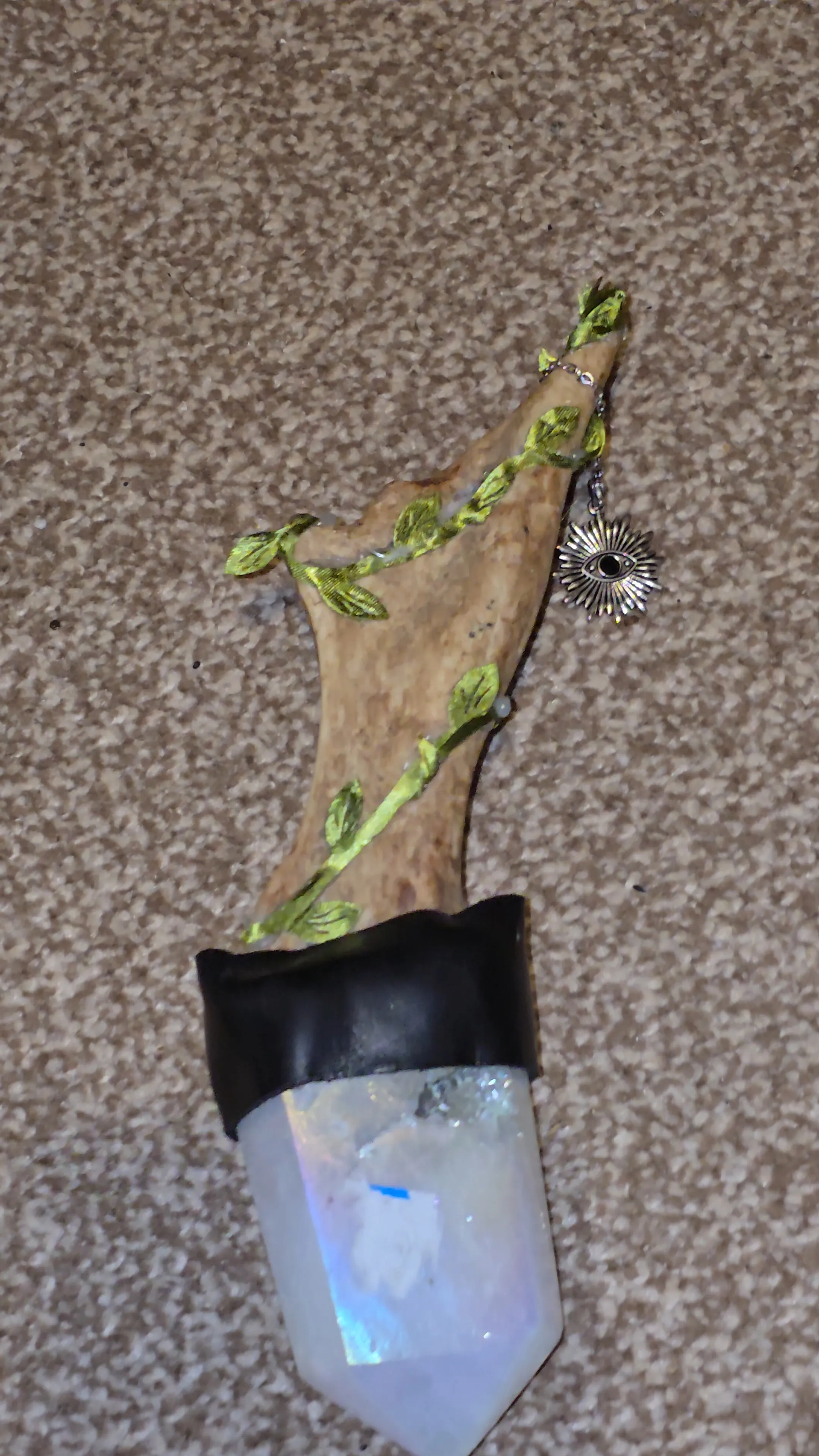 Deer Antler Crystal Wands thumbnail 3