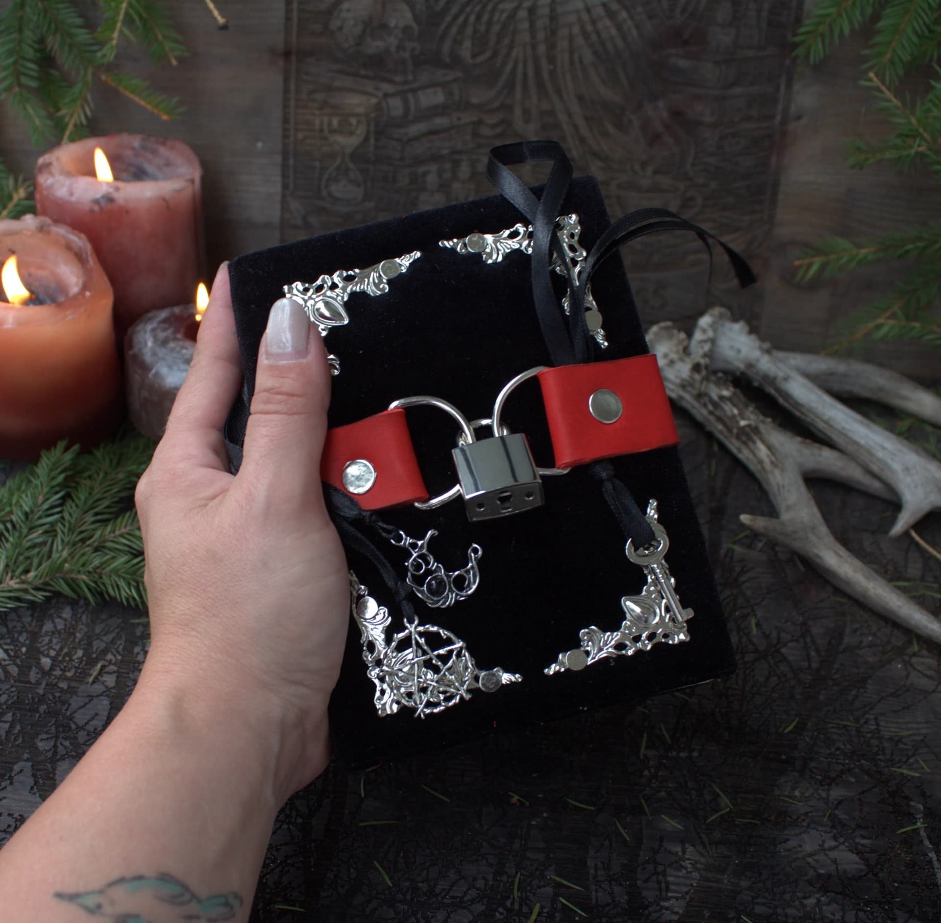 Handmade Velvet Grimoire Journal with Lock, Aged Pages thumbnail 5