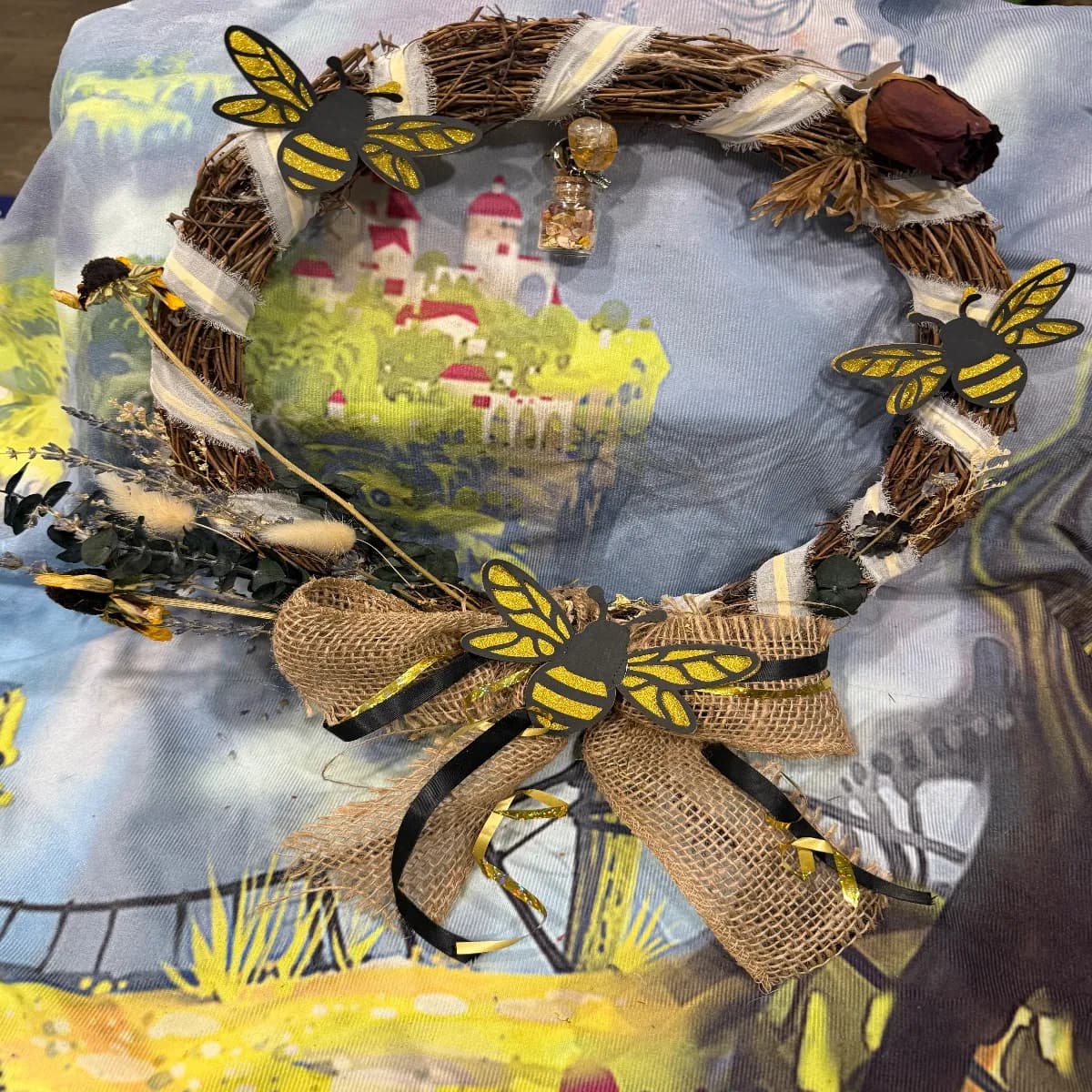 Wreath - Bee 2 - Image 1