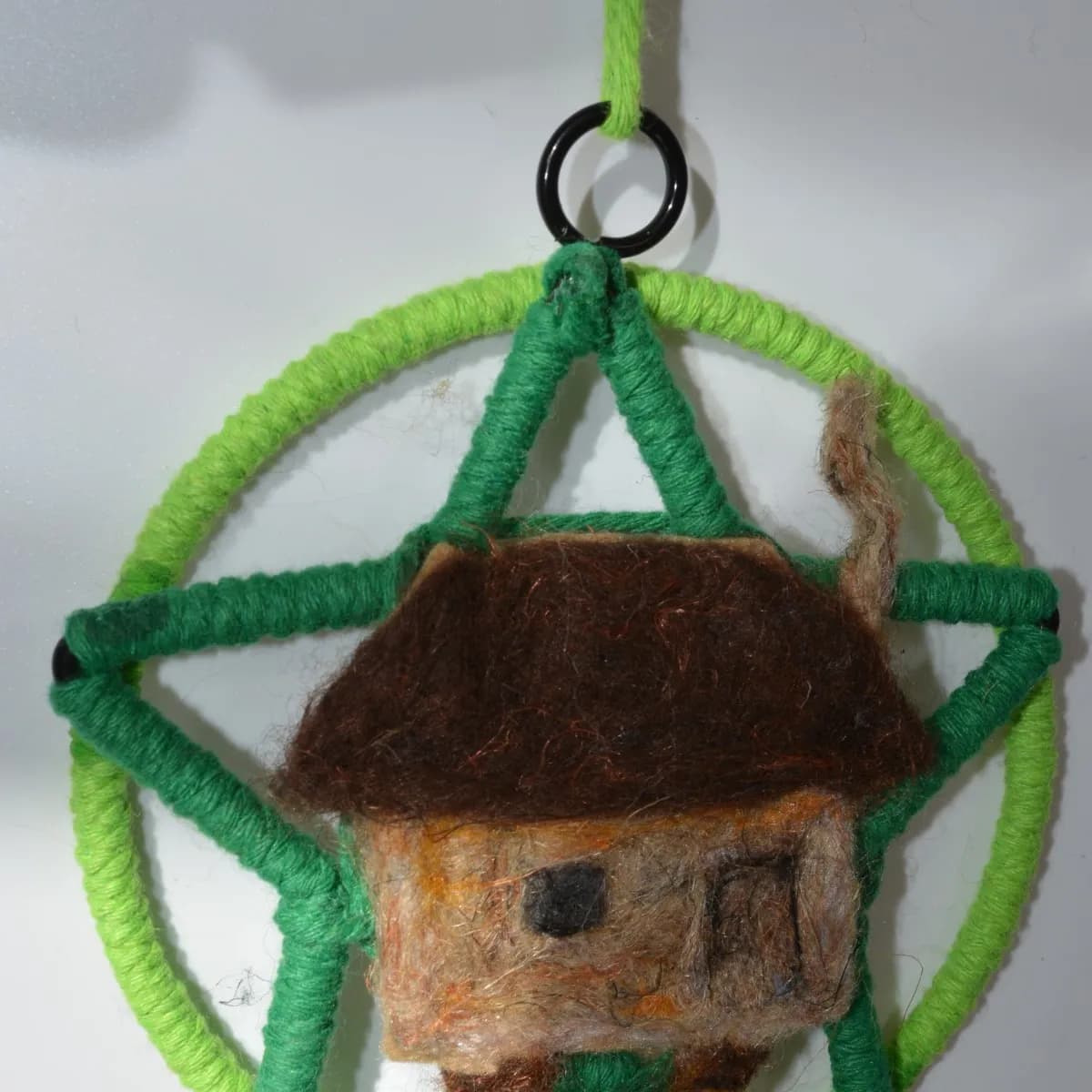 Baba Yaga's house dreamcatcher - Image 1